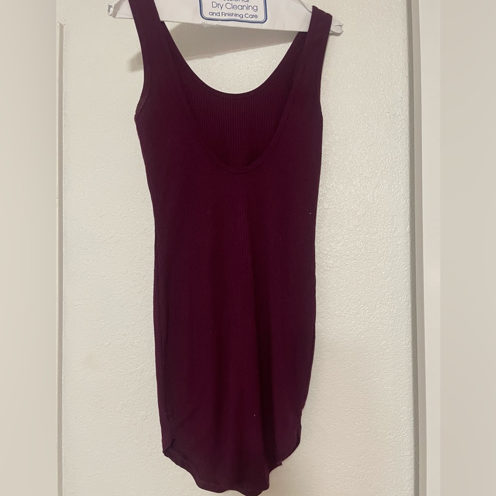 Extra long stretchy maroon burgundy ribbed tank top size small women’s